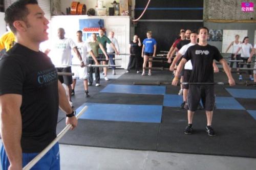 为什么举重运动员很多是南方人,为什么举重运动员要抹面粉