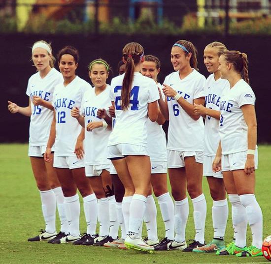 美国姑娘的真情自白：我身材有啥好看的？看我踢球吧！