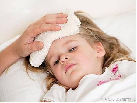 新生儿出现感冒症状该如何应对，方法得当是重点，以下几点帮助你