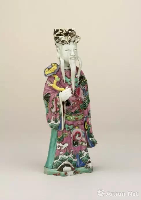 有关乾隆粉彩的六大特征，精品明清官窑可送北京保利北京翰海