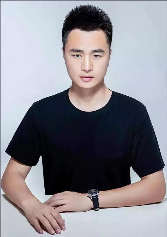 跟年轻朋友一起下午茶的心情,惬意下午茶时光