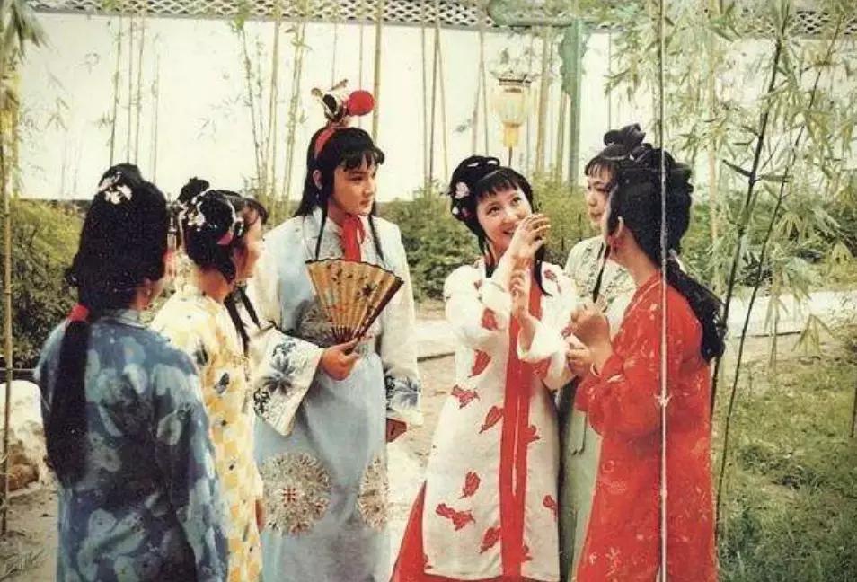 跟年轻朋友一起下午茶的心情,惬意下午茶时光