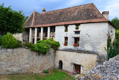 农村老人过世了宅基地怎么办,老人去世后农村宅基地怎样继承