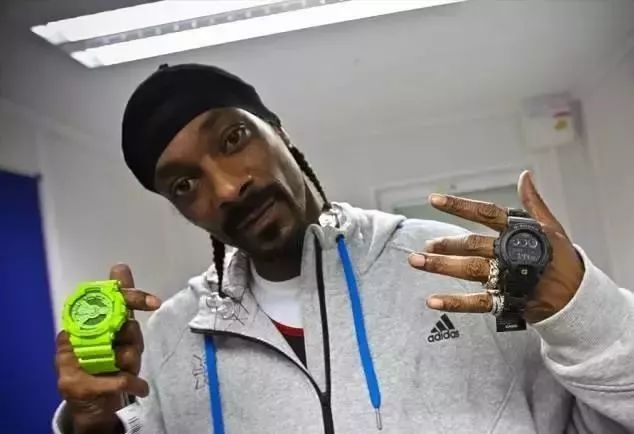 陈冠希卡西欧全黑,陈冠希戴卡西欧的手表