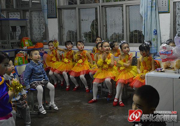 宝宝乐幼儿园举办2016年“童心童梦爱我中华”庆六一文艺汇演（一）