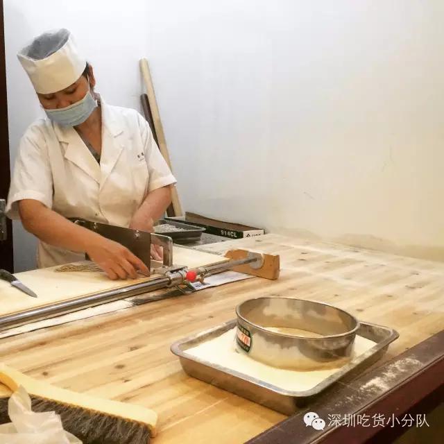 爱吃面的歪国人在深圳是怎么活下去的？