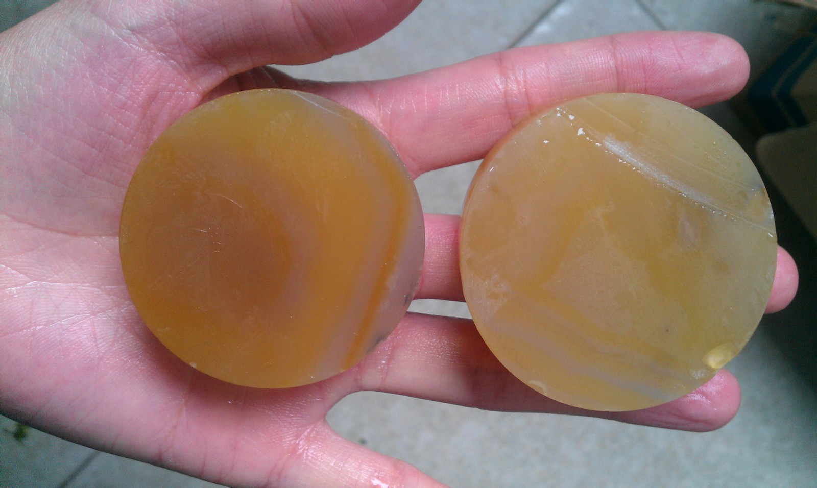 玉缺水后会是什么样,容易失水的玉