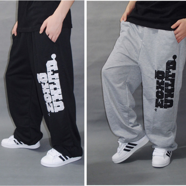 这才是正确穿裤子的方法,男生正确的穿裙子和裤袜