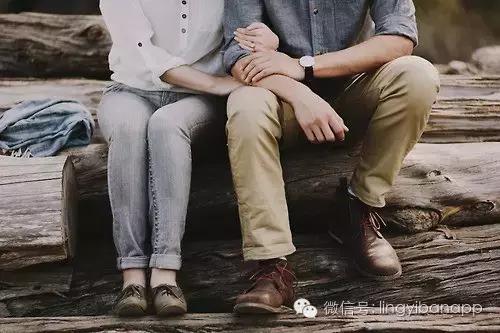 男人生气的时候女生该怎么做,男人生气该怎么跟女人发火