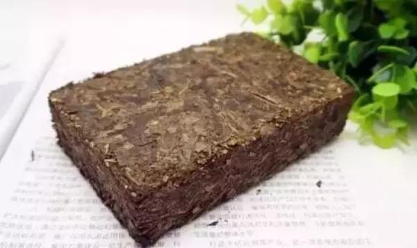 茶叶里“长虫”，你还能喝得下去吗？