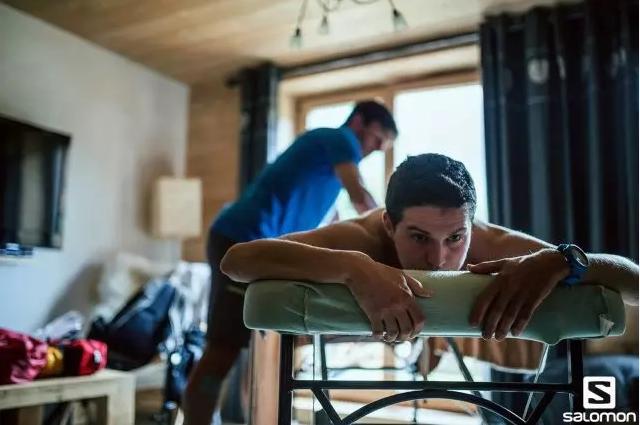 髂胫束综合征是哪里疼,髂胫束疼可以用筋膜枪吗