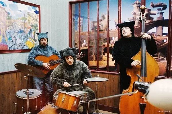 爱丽丝梦游仙境唯美风景,爱丽丝梦游仙境超美场景