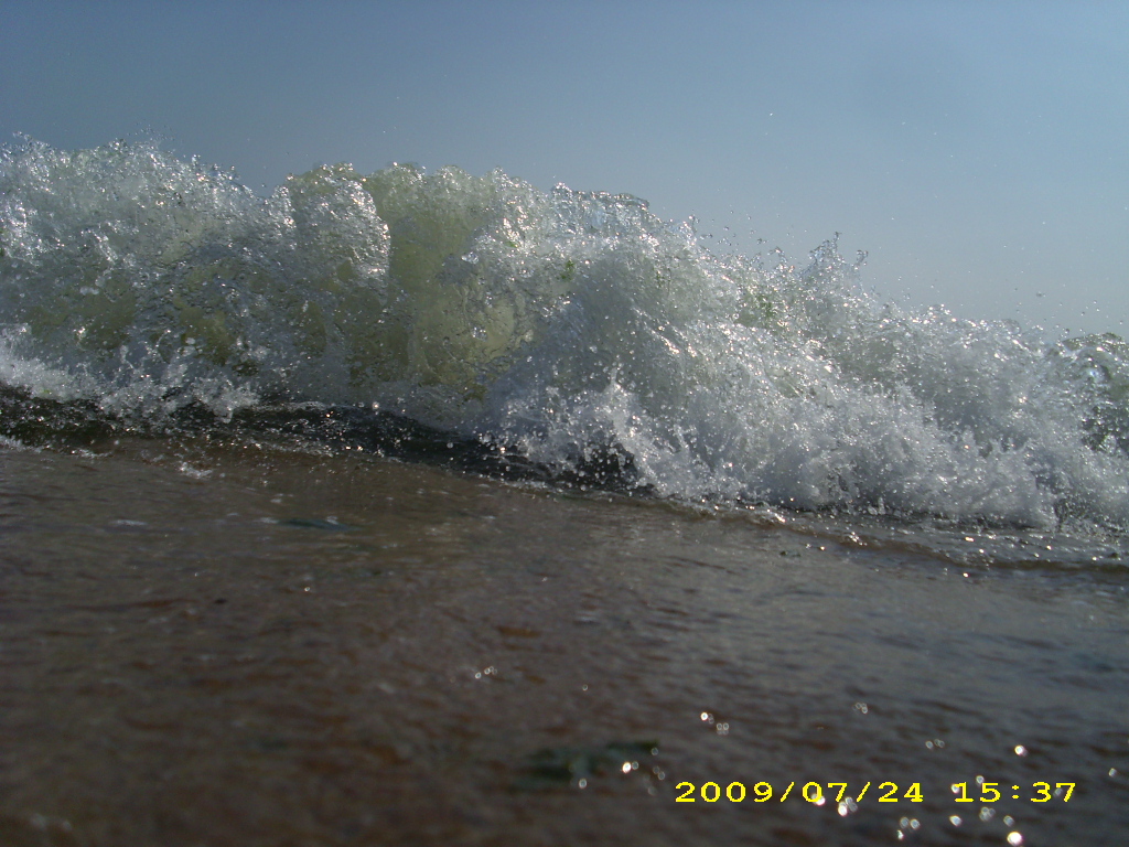 邻居家的孩子老是耍心眼,别人家孩子早熟