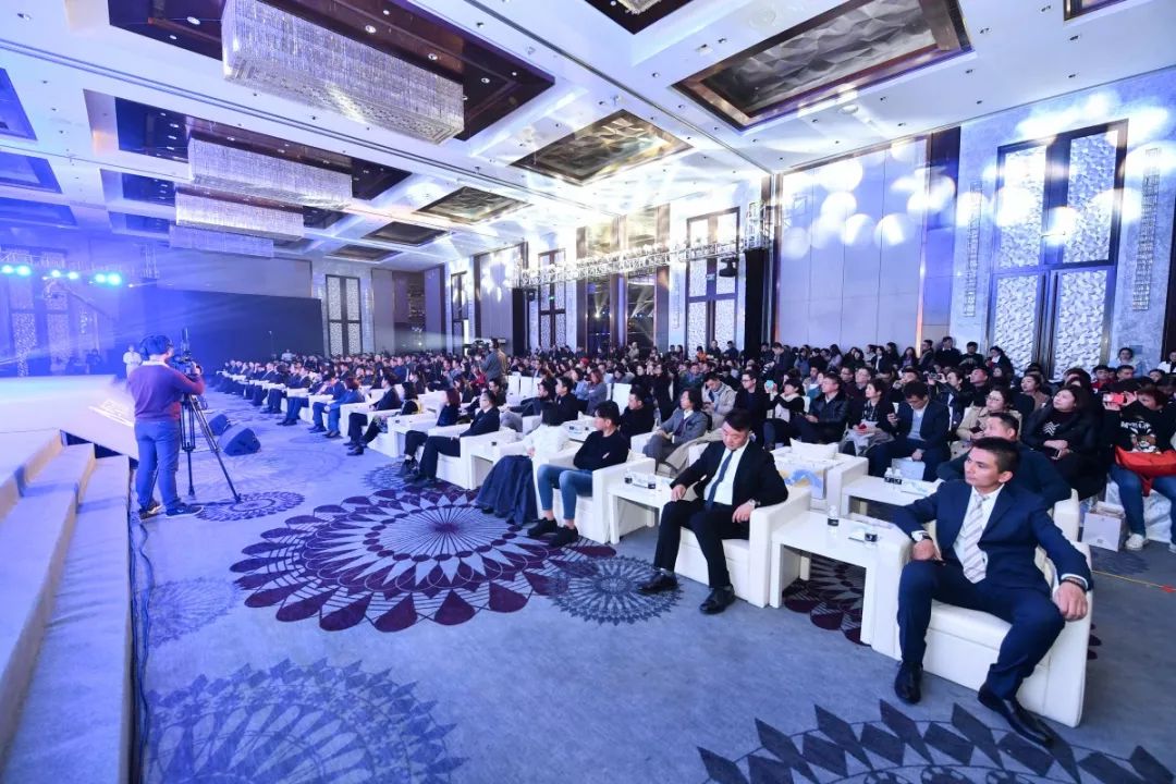 MALL姐吴正梅亲自操刀！河西华采天地近百家品牌曝光