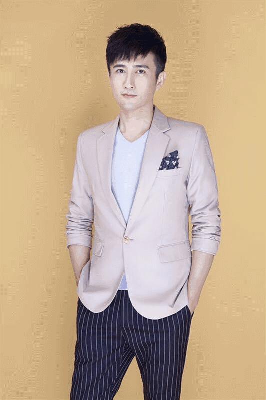 弘叔种草+浮力｜不管春天来了没，春日必备单品清单在这儿呐！