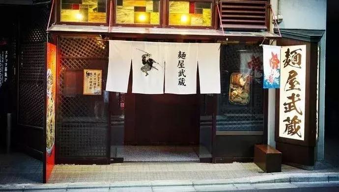优衣库第一家日本店在哪,优衣库拉面系列