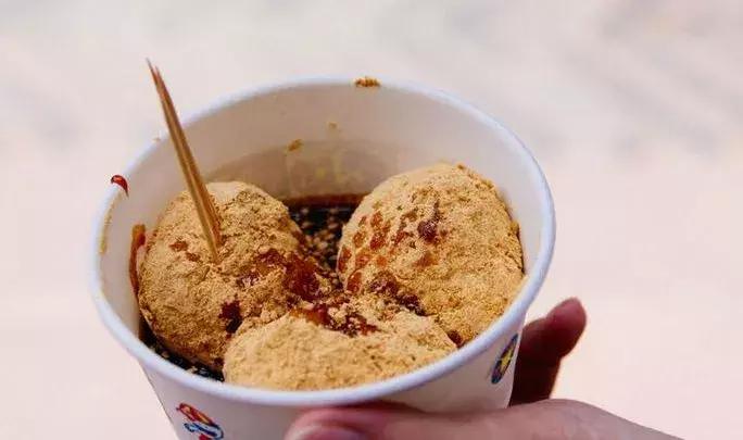 这道冷门的传统小吃馋人直流口水,各类让人垂涎的小吃舌尖上的中国