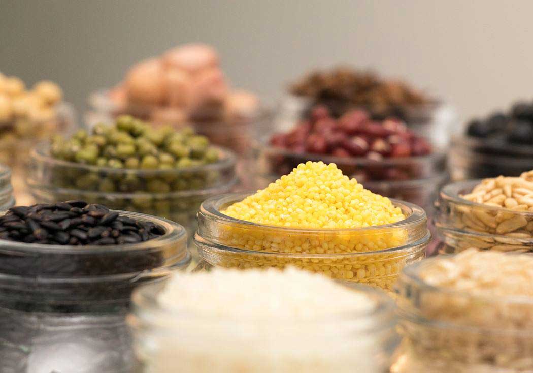 摆摊煎饼果子的面糊做法,摆摊做煎饼果子面糊的诀窍