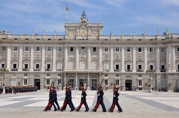 马德里怎么坐公交,马德里如何坐地铁