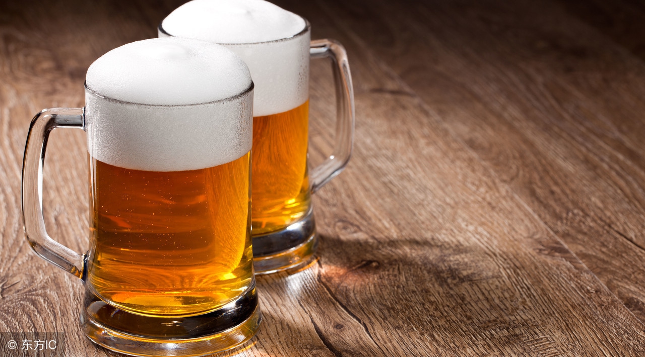 用什么水洗脸紧致肌肤没有皱纹,白开水加一物让脸上皱纹消失