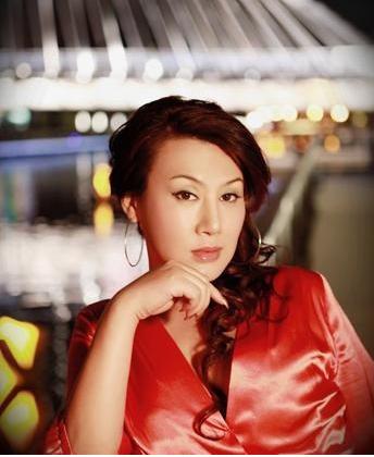 泰国最美变性人Poy来济后福利贴~知道中国十大变性美人是谁吗？世界十大又是谁吗？看后绝对包君满意~