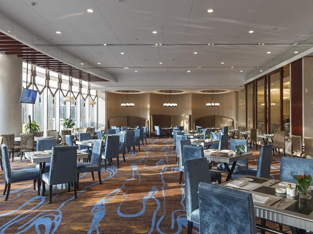 推荐一下避暑的地方,这么热的天找个避暑圣地