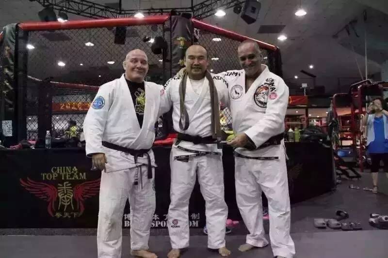 中国柔术里程碑！大陆第一条巴西柔术黑带诞生！