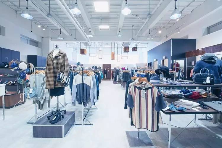 你肯定不知道，2件ZARA的钱能买一身CHANEL