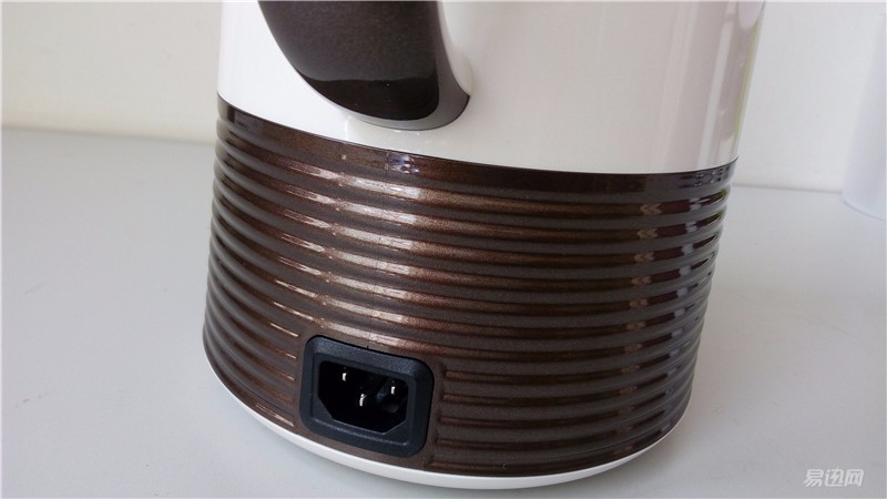 “小厨娘大吃货系列”之豆浆机智能与否重要么？