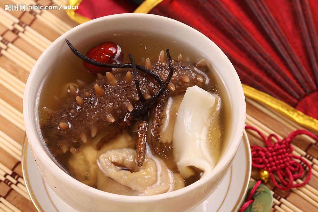 去挖虫草时最急需什么,怎么去高原挖虫草