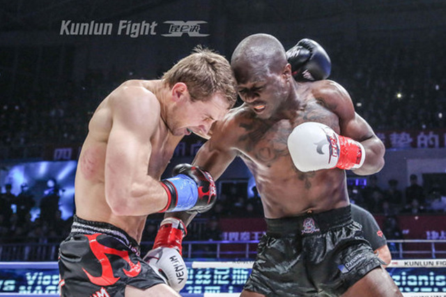 昆仑决经典二番战：王伟豪踢碎护裆，死神复仇魔头