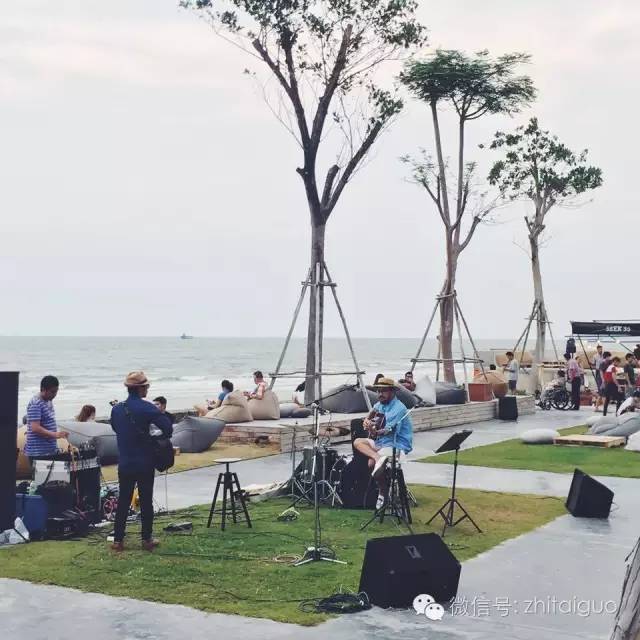 幸好还有华欣！办公室空调吹多了，去吹吹海风怎么样？