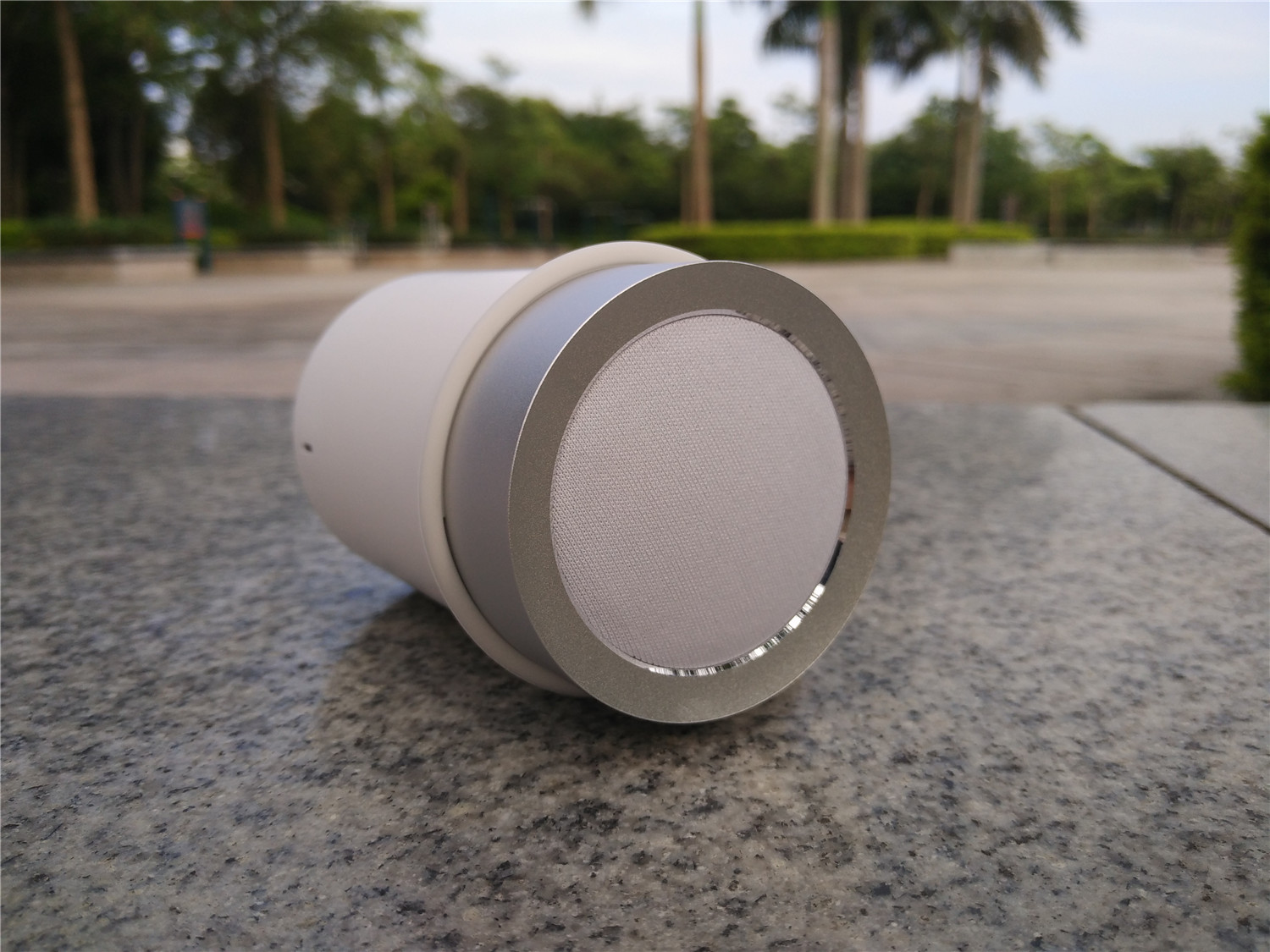 升级版小米随身蓝牙音箱,小米方盒子蓝牙音箱2和小钢炮