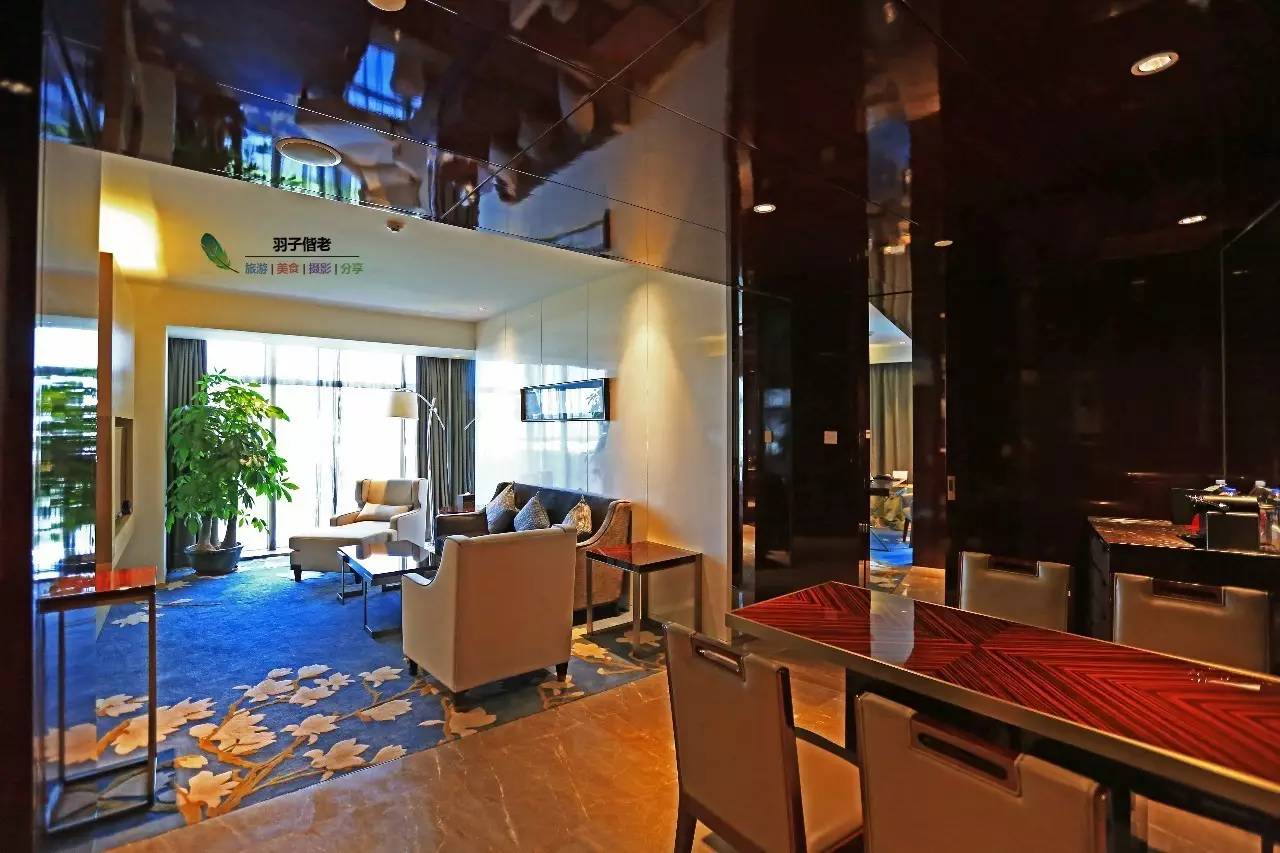 这一趟旅程，从机场铂尔曼开始