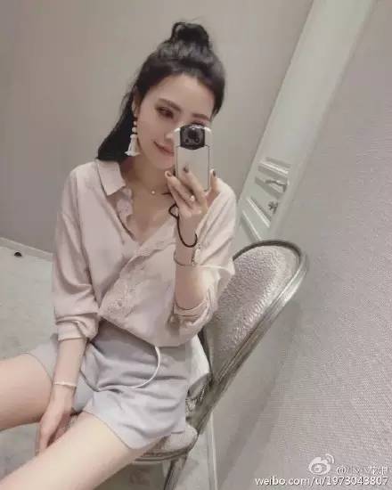 今年爆款网红风衣,网红风衣多少钱