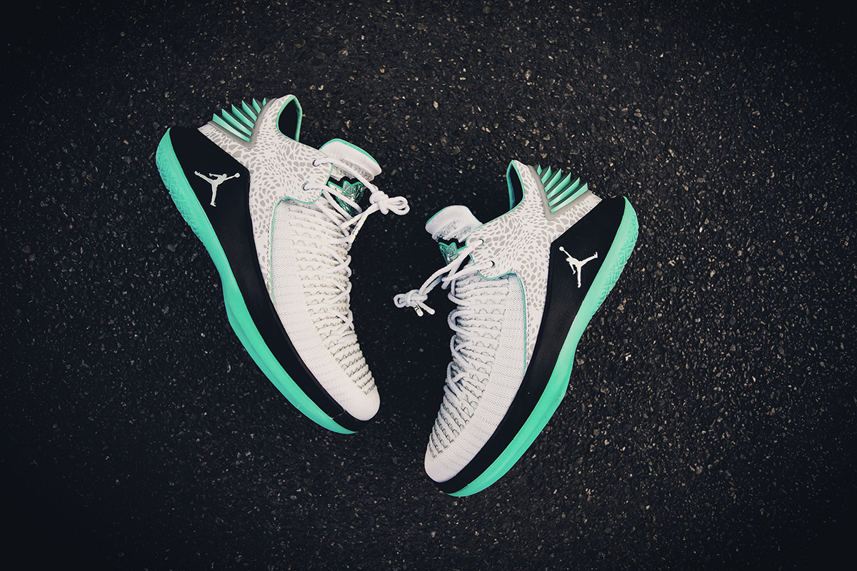 开箱上脚耐克篮球鞋,第一双airjordan正代鞋款在中国