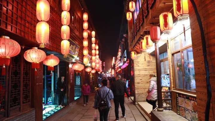 西塘古镇小哥哥抖音,西塘抖音小哥