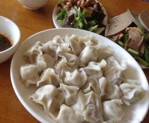 资深吃货看过来，catch一条被忽略的美食老街--红专南路