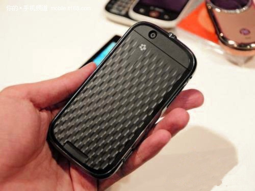 2011年出的索尼安卓手机,索尼13年发布的手机