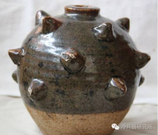 铁蒺藜：永不过时的防御性*器武**