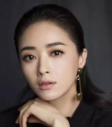 真正好看的眉毛是柔和自然的,最自然又好看的眉毛