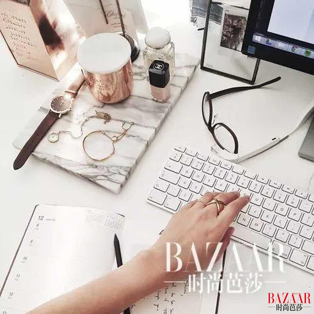 补水淡纹喷雾,补水抗皱抗衰紧致淡纹精华液喷雾