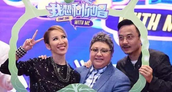 在汪涵陪伴下见初恋、跳韩舞，被韩红少女心吓到了，同性传闻假？