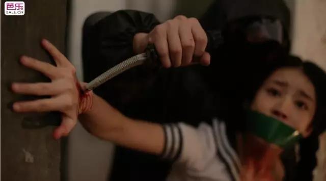 发现男朋友劈腿女朋友的正确做法,发现女朋友劈腿最正确做法