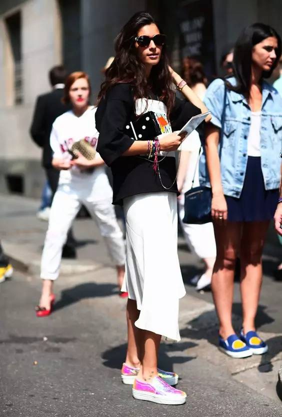 美人们夏天必备,夏天到了有一款百搭的鞋