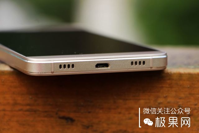 翻转吧摄像头，前后都能照出完美的照片：荣耀7i体验