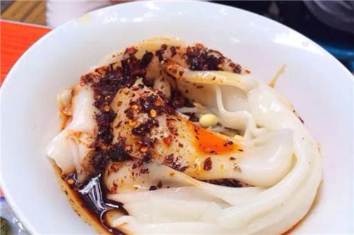 资深吃货看过来，catch一条被忽略的美食老街--红专南路