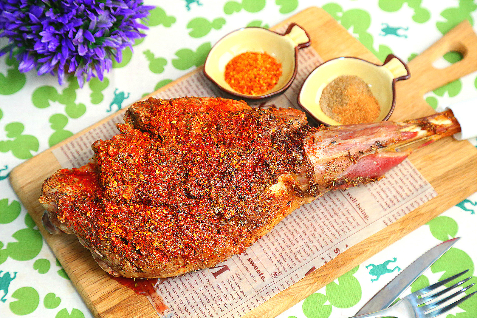 烤羊腿和烤小羊腿,羊腿怎么烤好吃碳烤羊腿