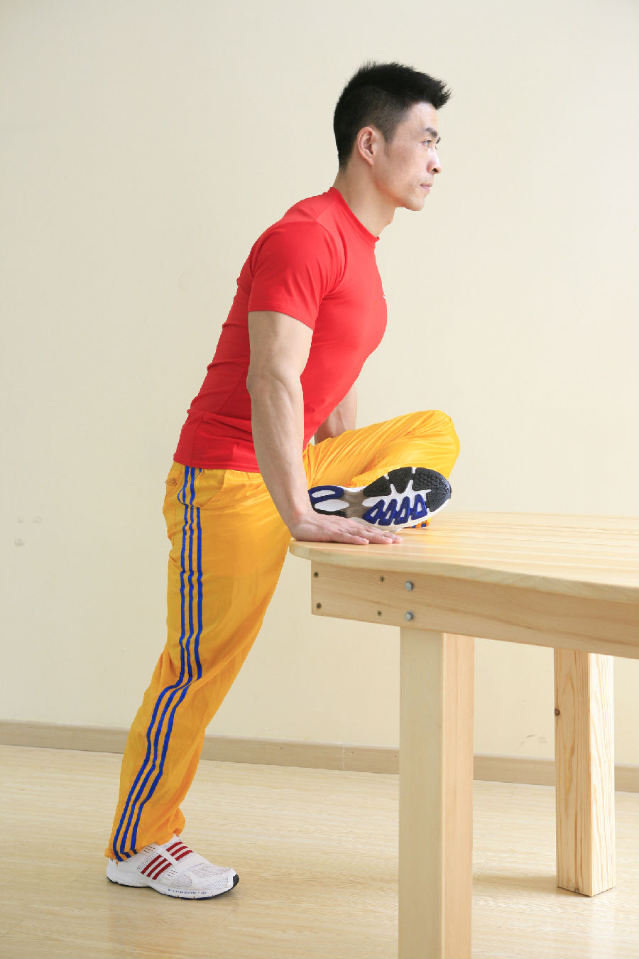 跑步后屁股酸痛是什么原因,跑步为什么屁股晃动厉害