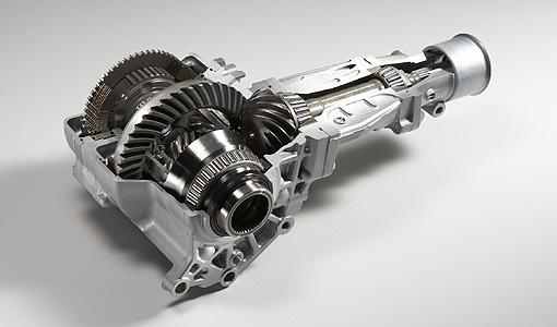 老司机也会踩错刹车,汽车自动挡有离合器吗